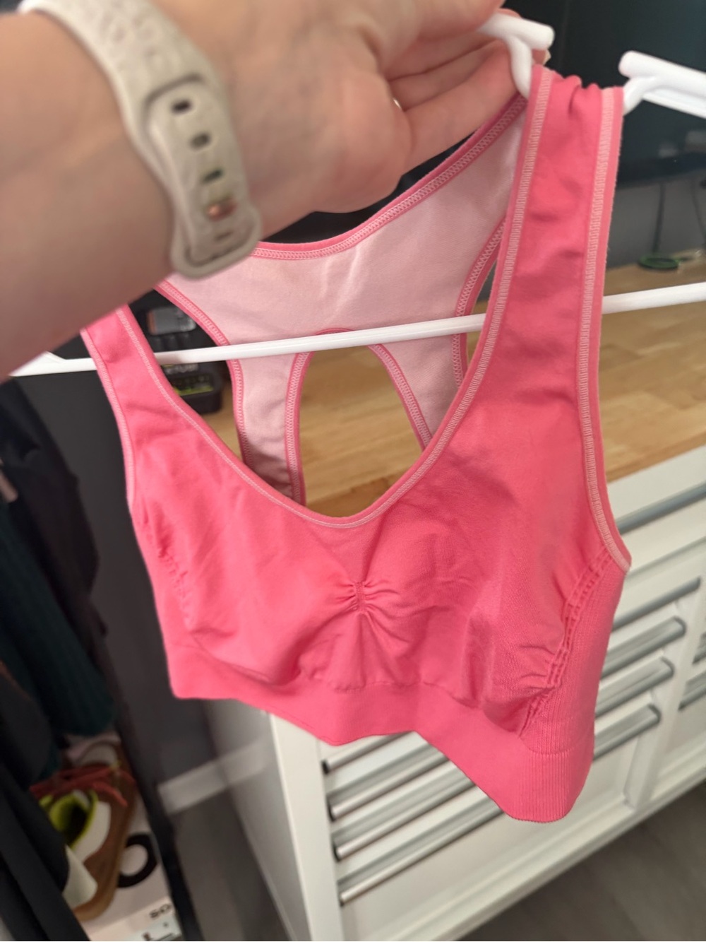 Seamless Pink Sports Bra - Comfortable Support